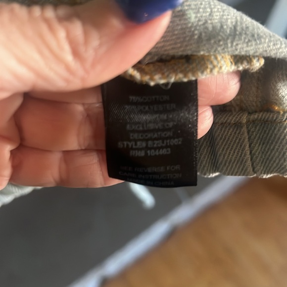 Blu Pepper Jean jacket light wash snap buttons gently used - Picture 5 of 8